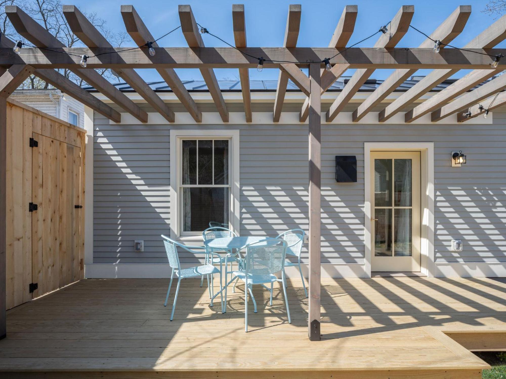 Queen City Bungalow & Cottages Берлингтон Экстерьер фото